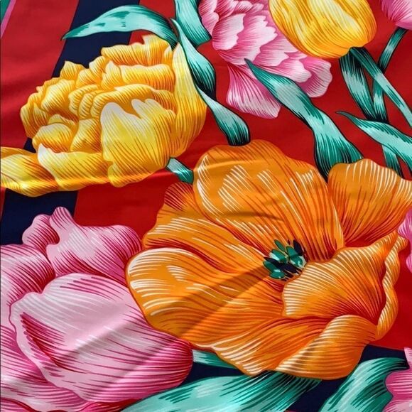 Huge Loris Azzaro floral tulip scarf red-green - Picture 6 of 7